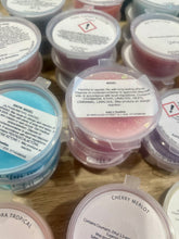 Load image into Gallery viewer, Small Wax Melts - KELLY'S SMELLIES