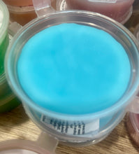 Load image into Gallery viewer, Small Wax Melts - KELLY'S SMELLIES