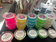 Load image into Gallery viewer, Jelly Wax Melts - KELLY'S SMELLIES