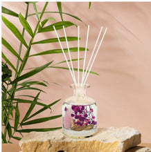 Load image into Gallery viewer, Desire 100ml Botanical Reed Diffuser - KELLY&#39;S SMELLIES
