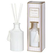 Load image into Gallery viewer, Large 250 ml Reed Diffuser
