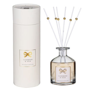 Hand Poured Boutique Reed Diffuser 200ml - KELLY'S SMELLIES